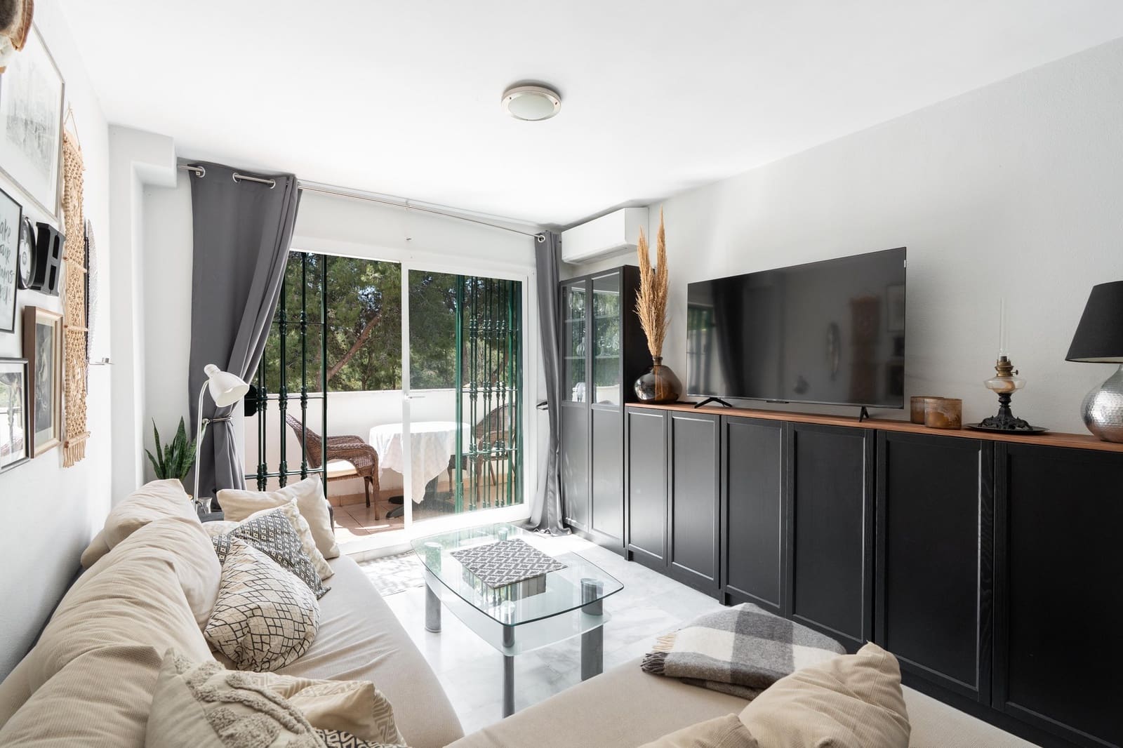 2 soverom Penthouse til salgs i Torrequebrada med svømmebasseng garasje - € 280 000 (Ref: 9733448)