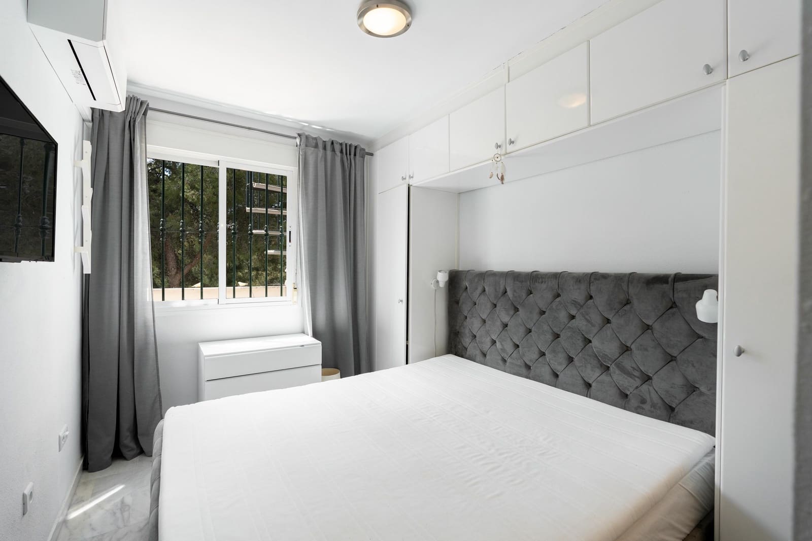 2 soverom Penthouse til salgs i Torrequebrada med svømmebasseng garasje - € 280 000 (Ref: 9733448)