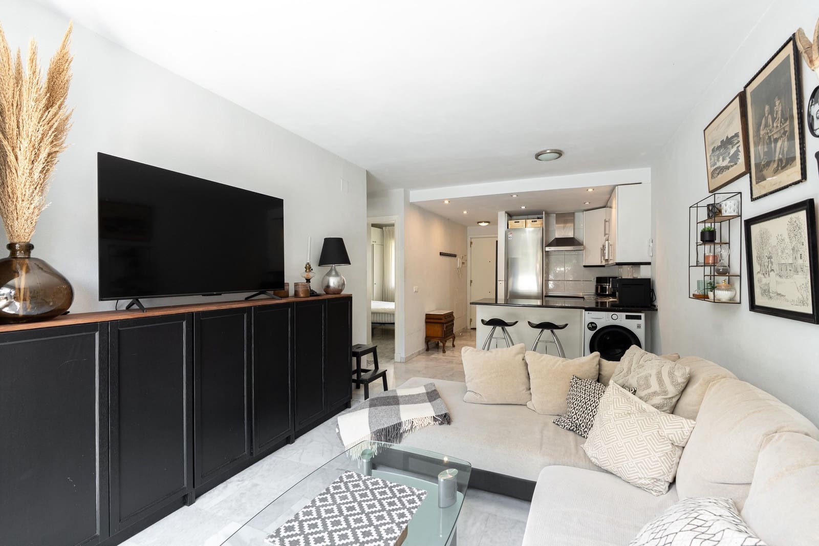 2 soverom Penthouse til salgs i Torrequebrada med svømmebasseng garasje - € 280 000 (Ref: 9733448)