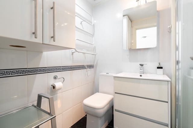 2 soverom Penthouse til salgs i Nueva Torrequebrada, Benalmádena med svømmebasseng garasje - € 280 000 (Ref: 9733448)