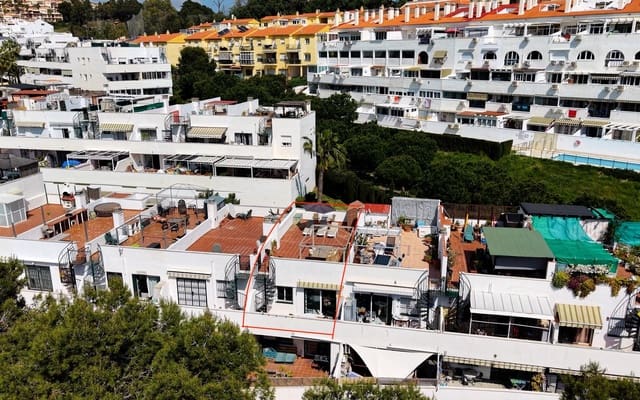 2 soverom Penthouse til salgs i Nueva Torrequebrada, Benalmádena med svømmebasseng garasje - € 280 000 (Ref: 9733448)