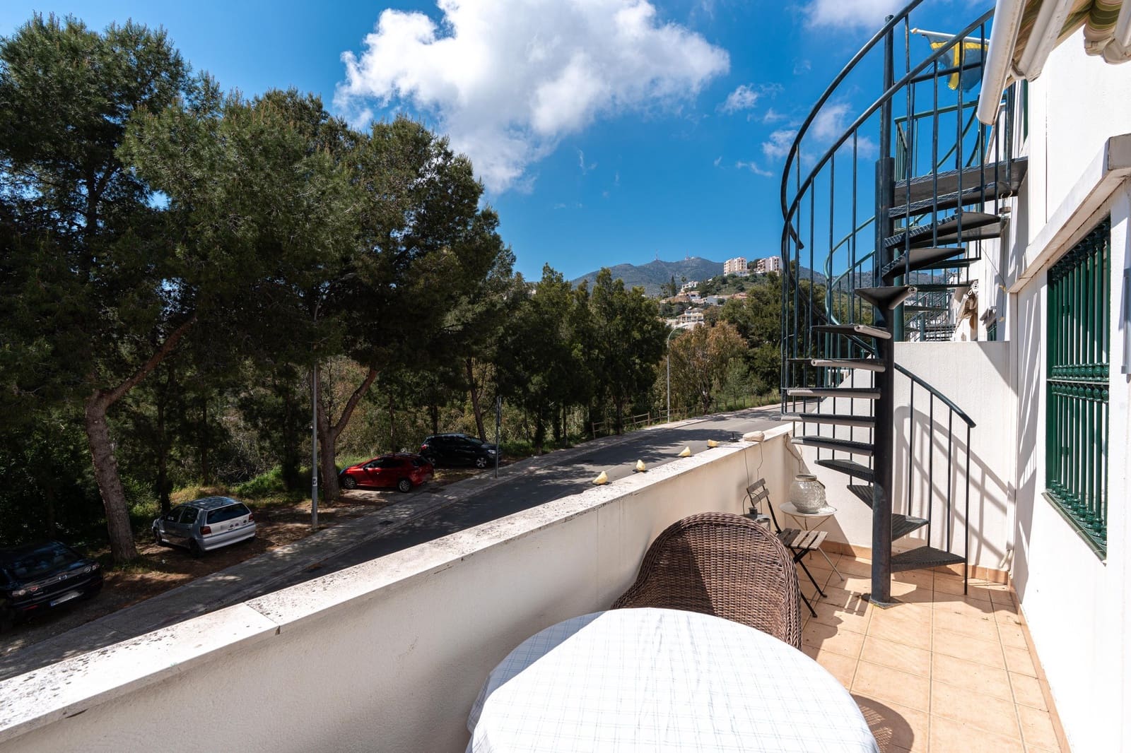 2 soverom Penthouse til salgs i Torrequebrada med svømmebasseng garasje - € 280 000 (Ref: 9733448)