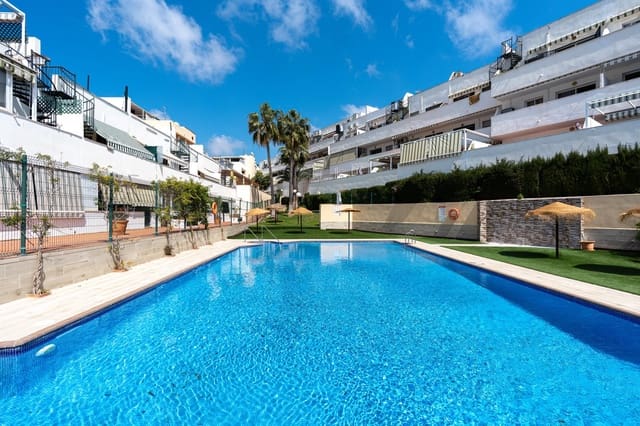 2 soverom Penthouse til salgs i Nueva Torrequebrada, Benalmádena med svømmebasseng garasje - € 280 000 (Ref: 9733448)