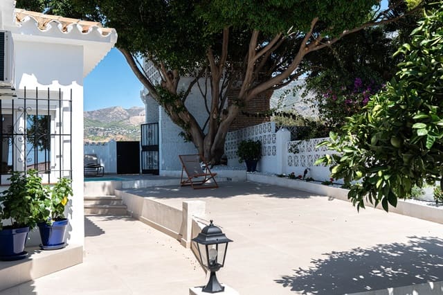 3 camera da letto Villa in vendita in Torreblanca, Fuengirola con piscina garage - 928.000 € (Rif: 9897174)