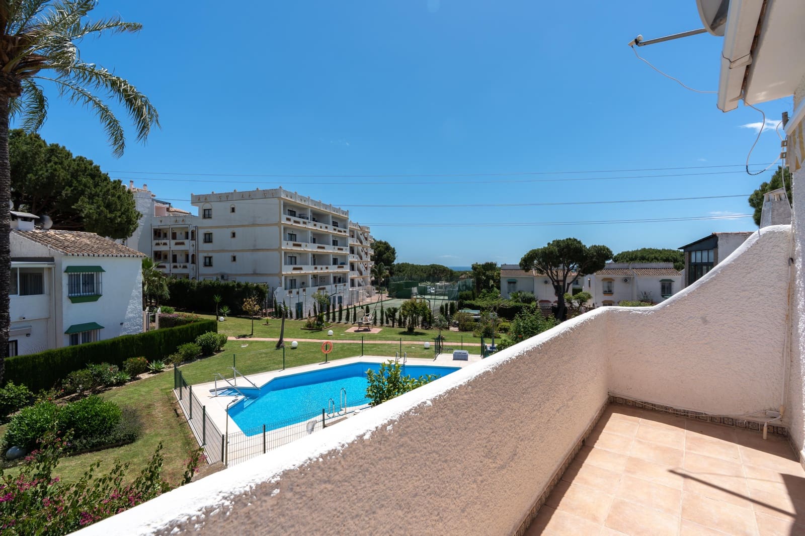 3 Zimmer Doppelhaus zu verkaufen in Calahonda mit Pool Garage - 425.000 € (Ref: 9911919)