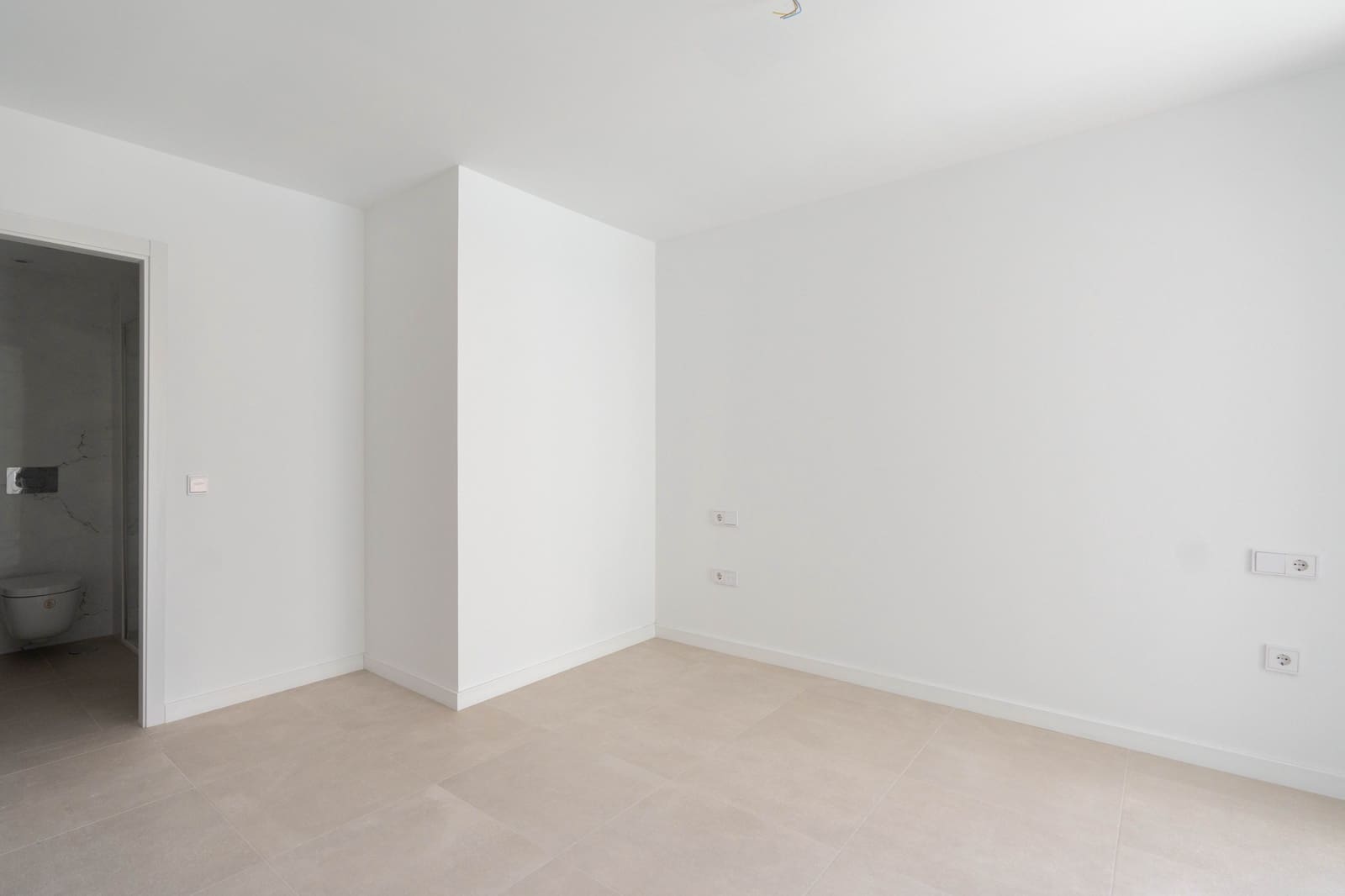 3 bedroom Apartment for sale in Fuengirola with pool garage - € 658,000 (Ref: 9975868)