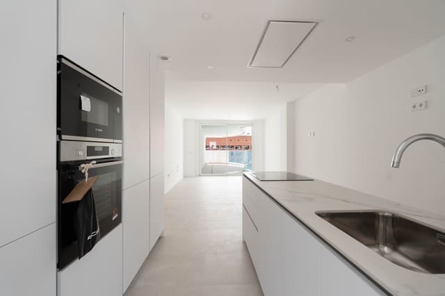 3 soveværelse Lejlighed til salg i Zona Puerto Deportivo, Fuengirola med swimmingpool garage - € 658.000 (Ref: 9975868)