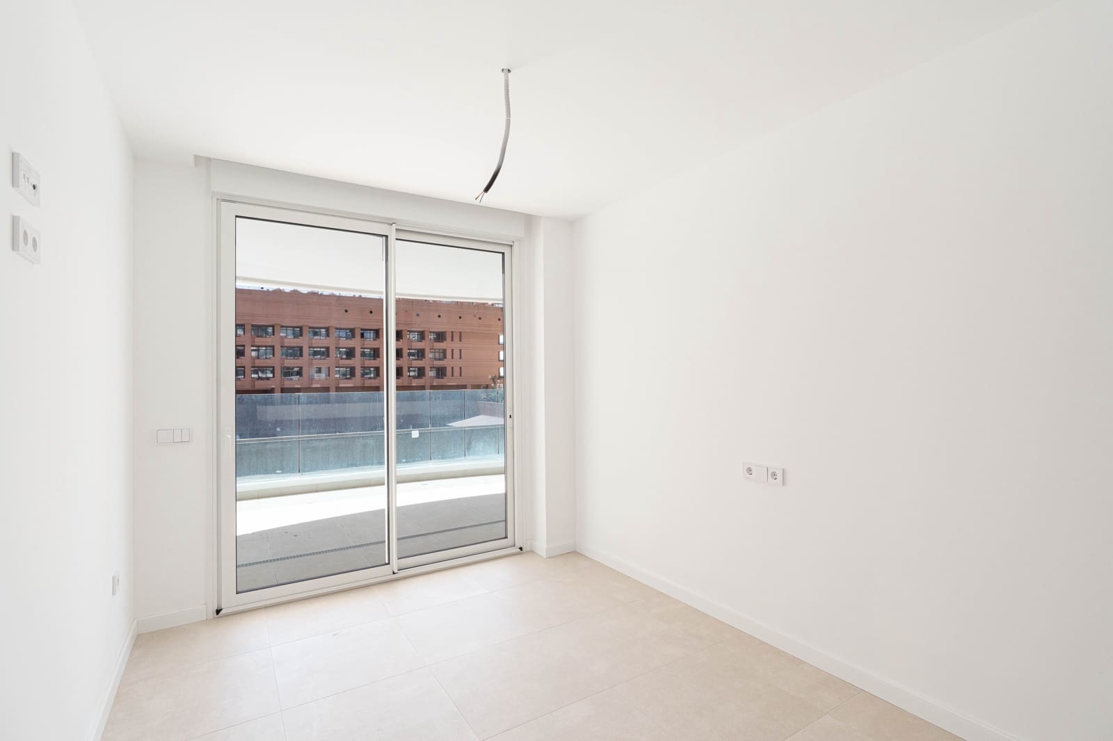 2 bedroom Apartment for sale in Fuengirola with pool garage - € 598,000 (Ref: 9975893)