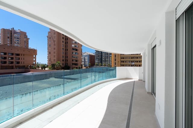 2 soveværelse Lejlighed til salg i Zona Puerto Deportivo, Fuengirola med swimmingpool garage - € 598.000 (Ref: 9975893)