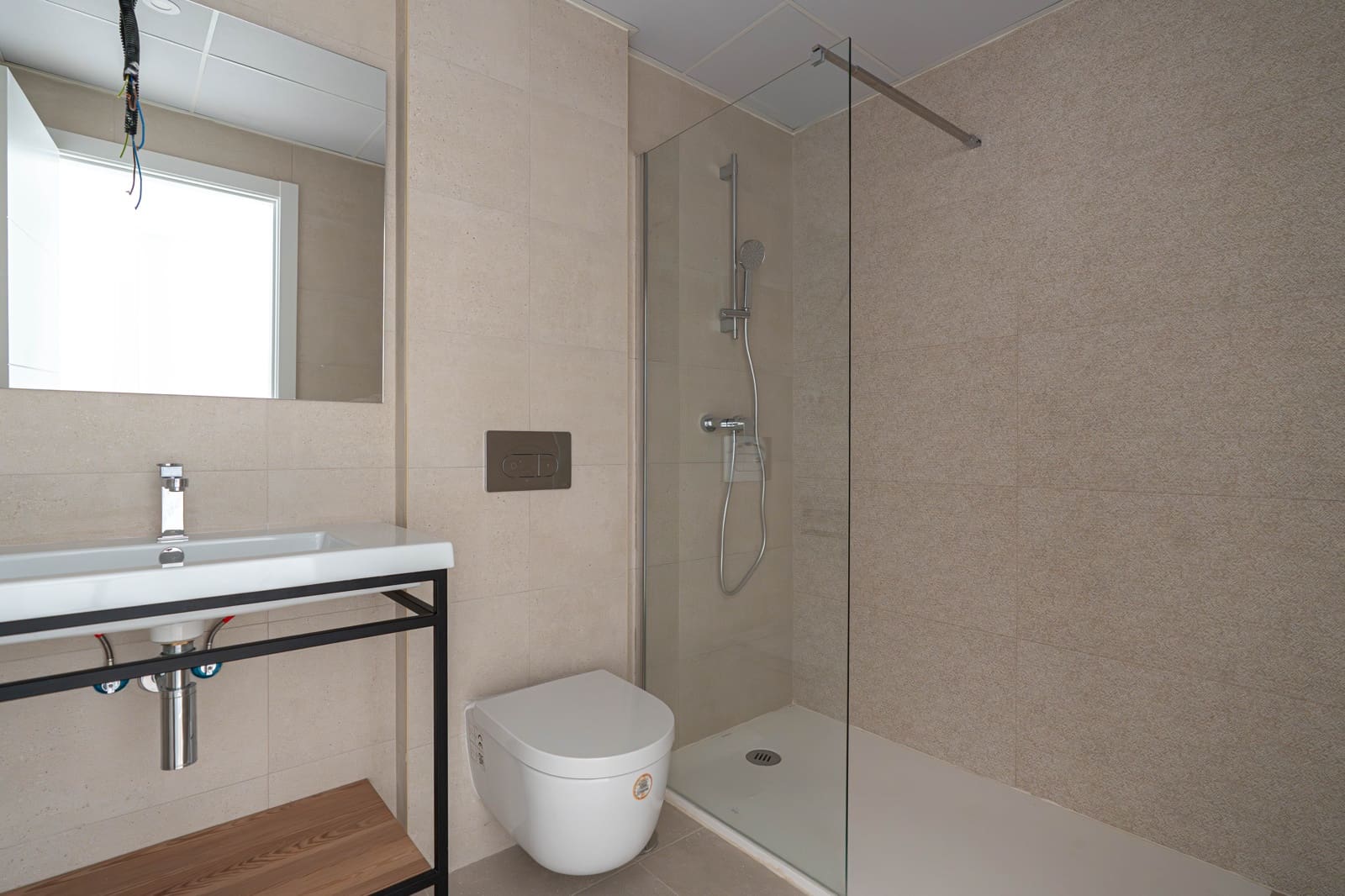 2 bedroom Apartment for sale in Fuengirola with pool garage - € 598,000 (Ref: 9975893)