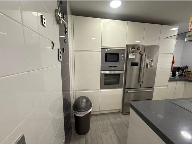 Pareado de 3 habitaciones en El Zabal - Santa Margarita, La Línea de la Concepción en venta con piscina - 329.000 € (Ref: 9468786)