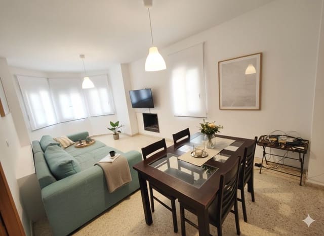 4 soveværelse Semi-Rækkehus til salg i El Zabal - Santa Margarita, La Línea de la Concepción med swimmingpool - € 280.000 (Ref: 9468787)