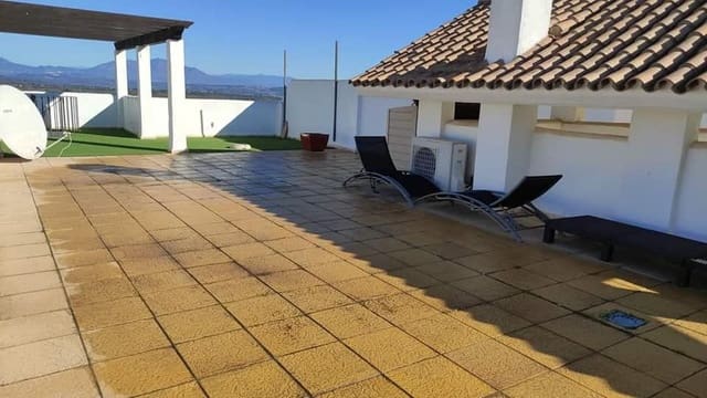 2 soveværelse Penthouse til leje i La Alcaidesa med swimmingpool - € 1.500 (Ref: 9468788)