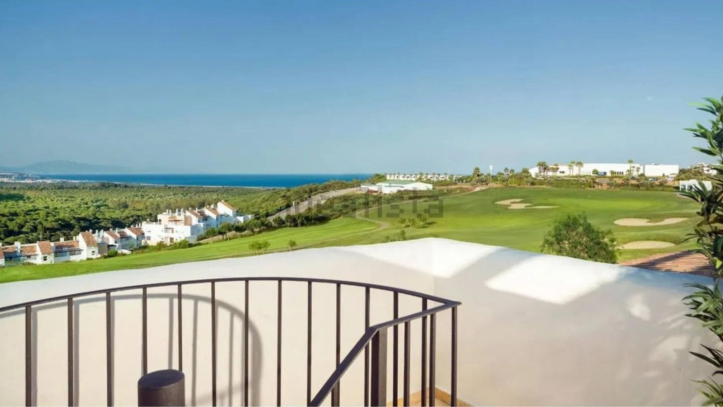 2 soveværelse Penthouse til leje i La Alcaidesa med swimmingpool - € 1.500 (Ref: 9468788)