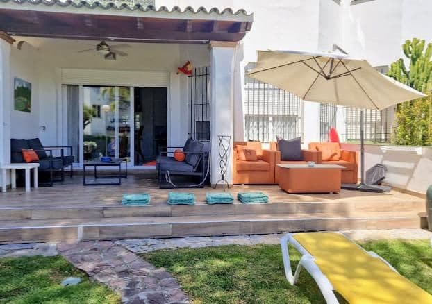 3 makuuhuone Paritalo myytävänä paikassa Marbella - 670 000 € (Ref: 9468789)