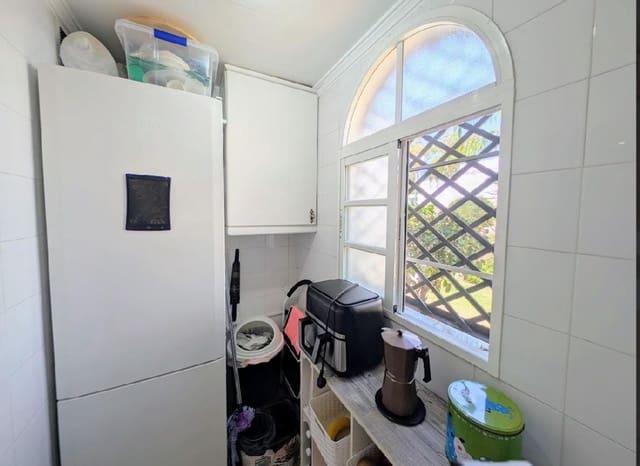 3 makuuhuone Paritalo myytävänä paikassa Las Brisas, Marbella - 670 000 € (Ref: 9468789)