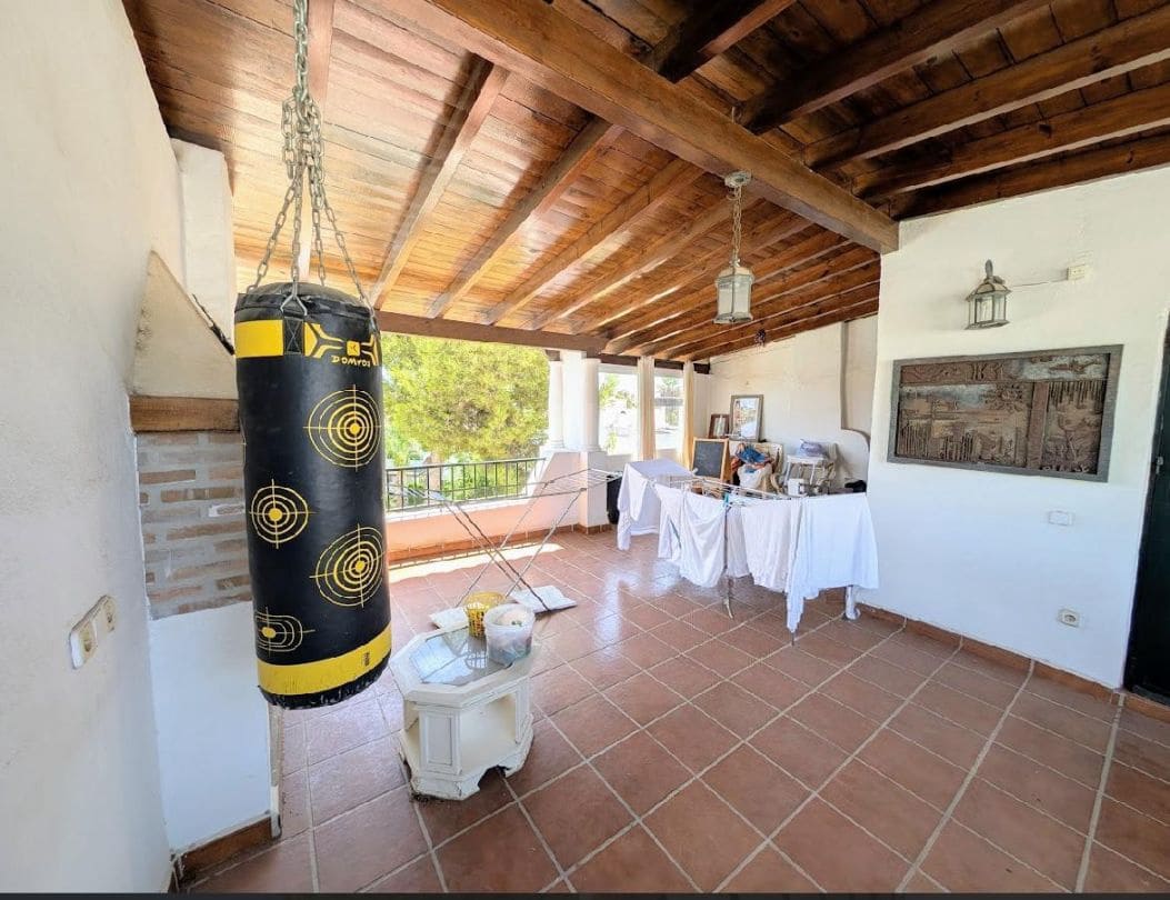 3 makuuhuone Paritalo myytävänä paikassa Marbella - 670 000 € (Ref: 9468789)