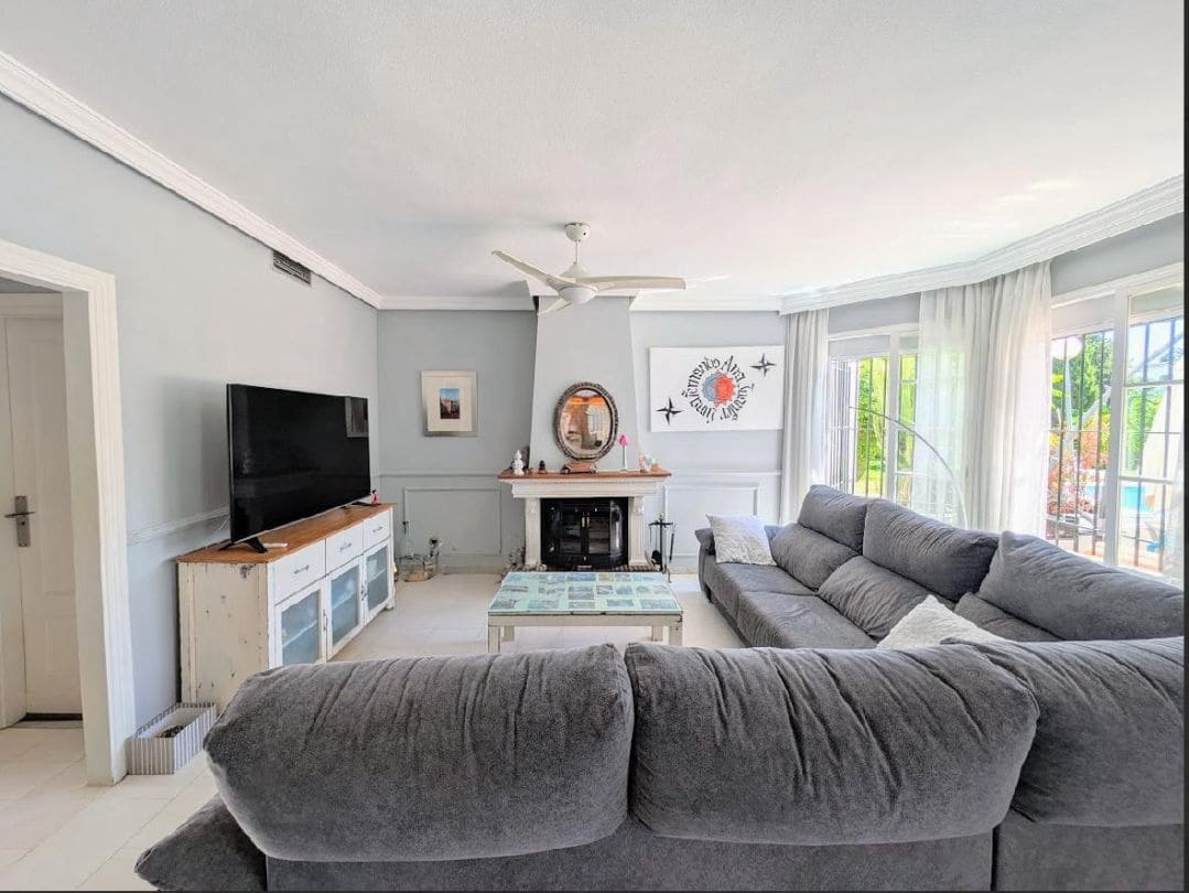 3 makuuhuone Paritalo myytävänä paikassa Marbella - 670 000 € (Ref: 9468789)