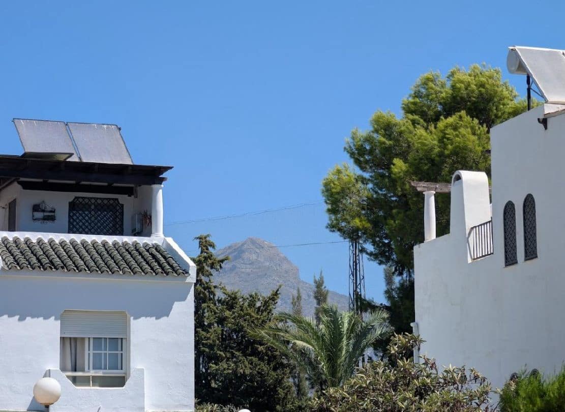 3 makuuhuone Paritalo myytävänä paikassa Marbella - 670 000 € (Ref: 9468789)