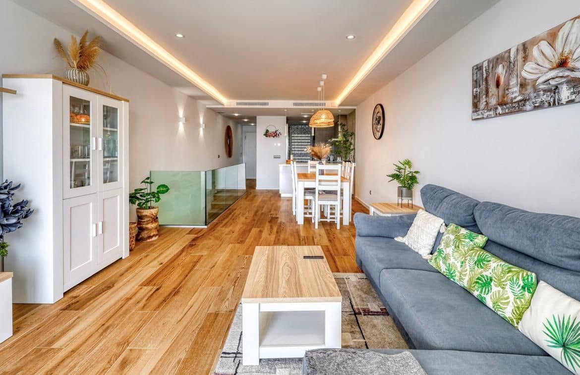 3 bedroom Apartment for sale in La Alcaidesa with pool - € 670,000 (Ref: 9468791)