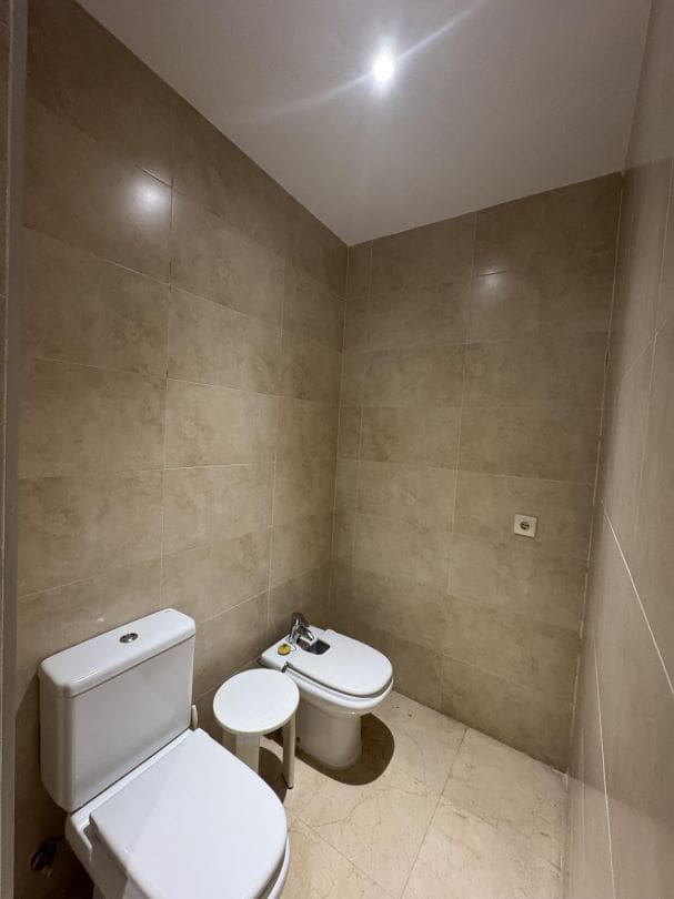 2 bedroom Apartment for sale in Pueblo Nuevo de Guadiaro with pool - € 355,000 (Ref: 9468794)