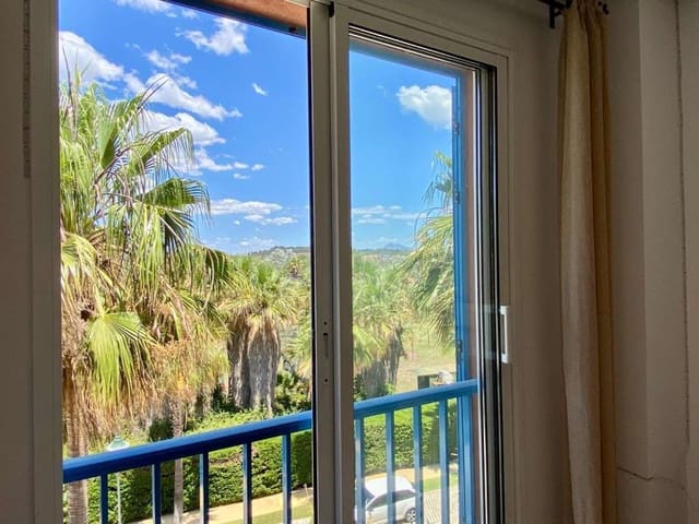 3 slaapkamer Flat te huur in Puerto de Sotogrande - La Marina, San Roque met zwembad - € 1.600 (Ref: 9468796)