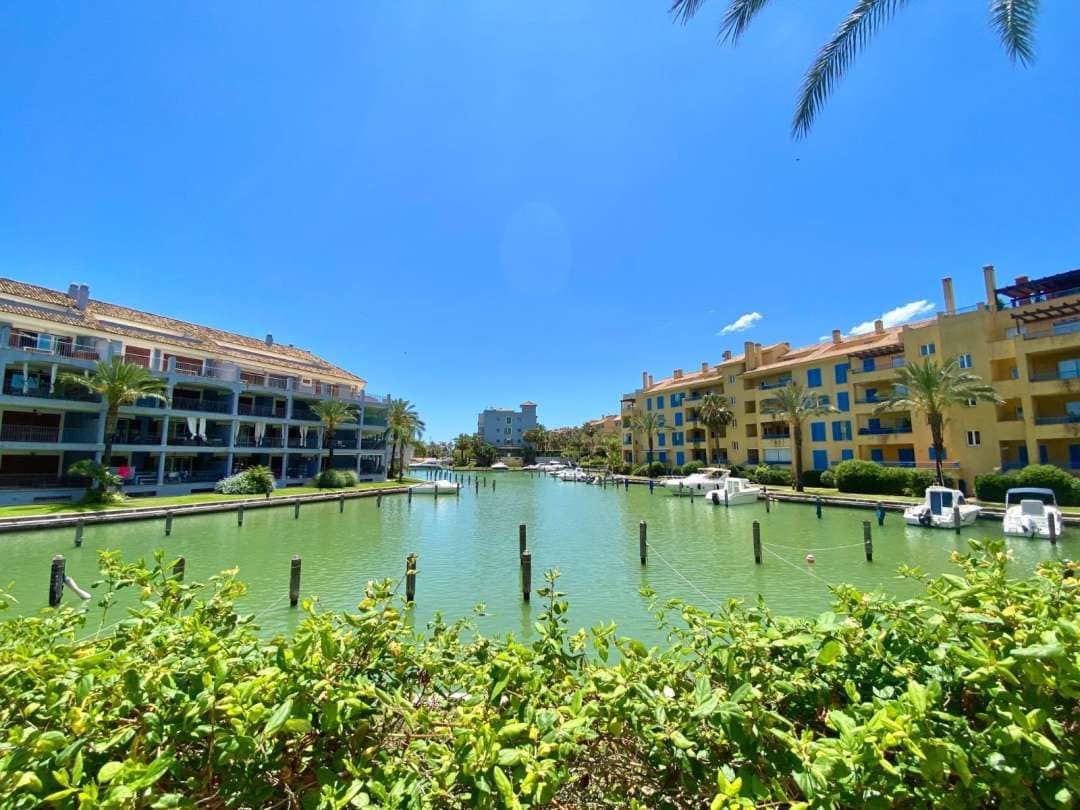 3 bedroom Flat for rent in San Roque with pool - € 1,600 (Ref: 9468796)