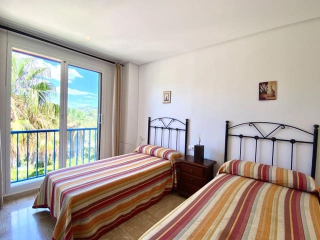 3 slaapkamer Flat te huur in Puerto de Sotogrande - La Marina, San Roque met zwembad - € 1.600 (Ref: 9468796)