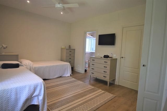 2 soveværelse Lejlighed til leje i San Roque - € 1.300 (Ref: 9468799)