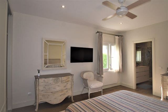 2 soveværelse Lejlighed til leje i San Roque - € 1.300 (Ref: 9468799)