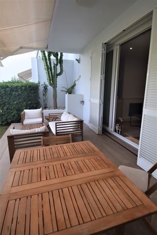 2 soveværelse Lejlighed til leje i San Roque - € 1.300 (Ref: 9468799)