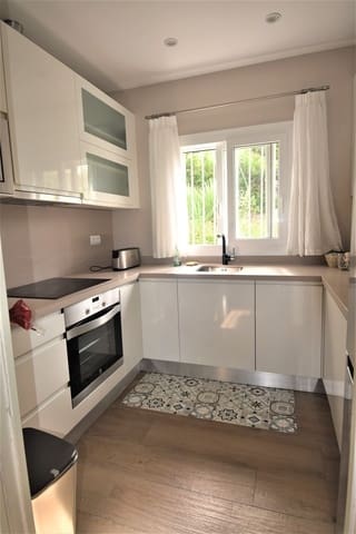 2 soveværelse Lejlighed til leje i San Roque - € 1.300 (Ref: 9468799)