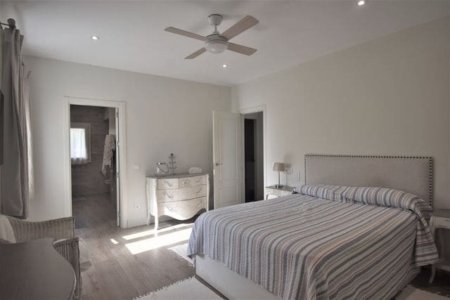 2 soveværelse Lejlighed til leje i San Roque - € 1.300 (Ref: 9468799)