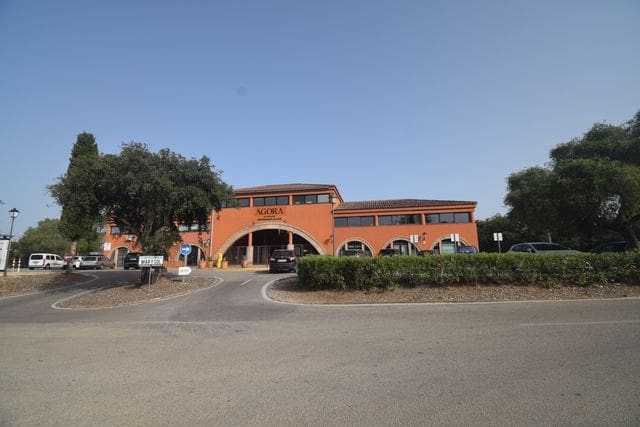 2 soveværelse Lejlighed til leje i San Roque - € 1.300 (Ref: 9468799)