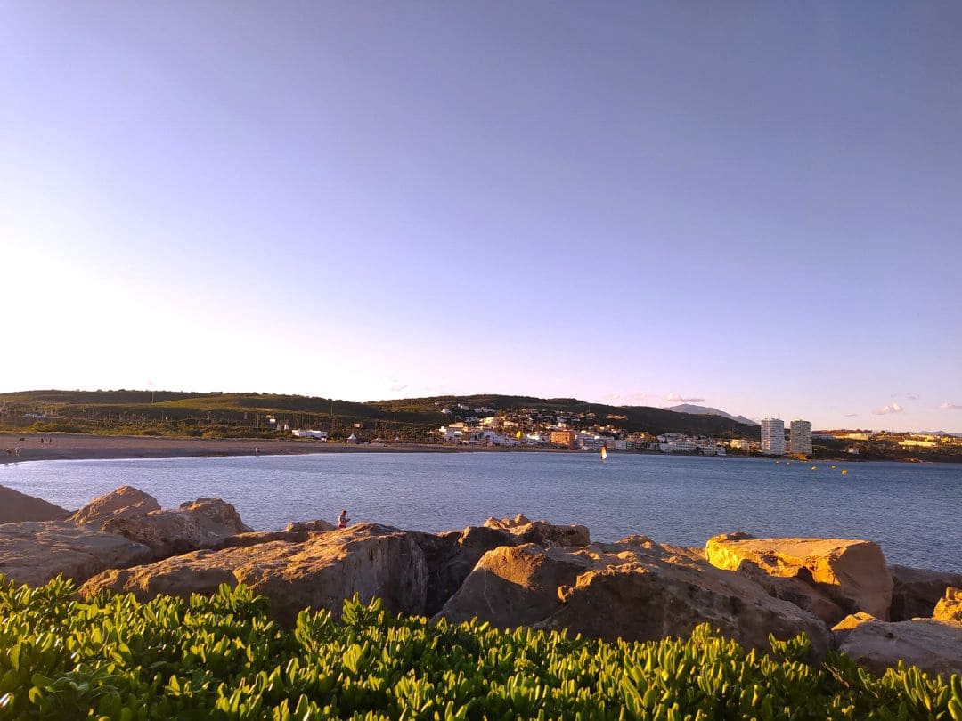 2 soveværelse Lejlighed til leje i San Roque - € 1.300 (Ref: 9468799)