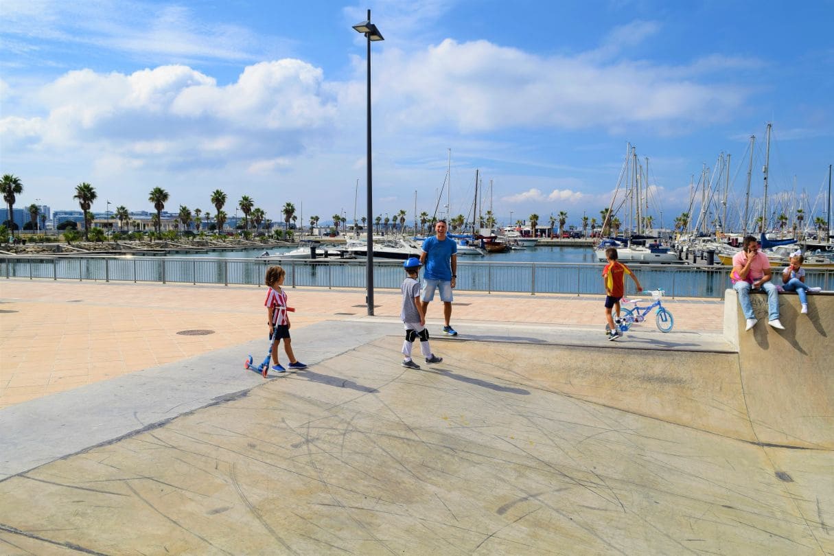 2 soveværelse Lejlighed til leje i San Roque - € 1.300 (Ref: 9468799)