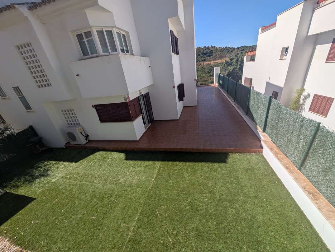 3 bedroom Apartment for sale in La Alcaidesa with pool - € 350,000 (Ref: 9468800)