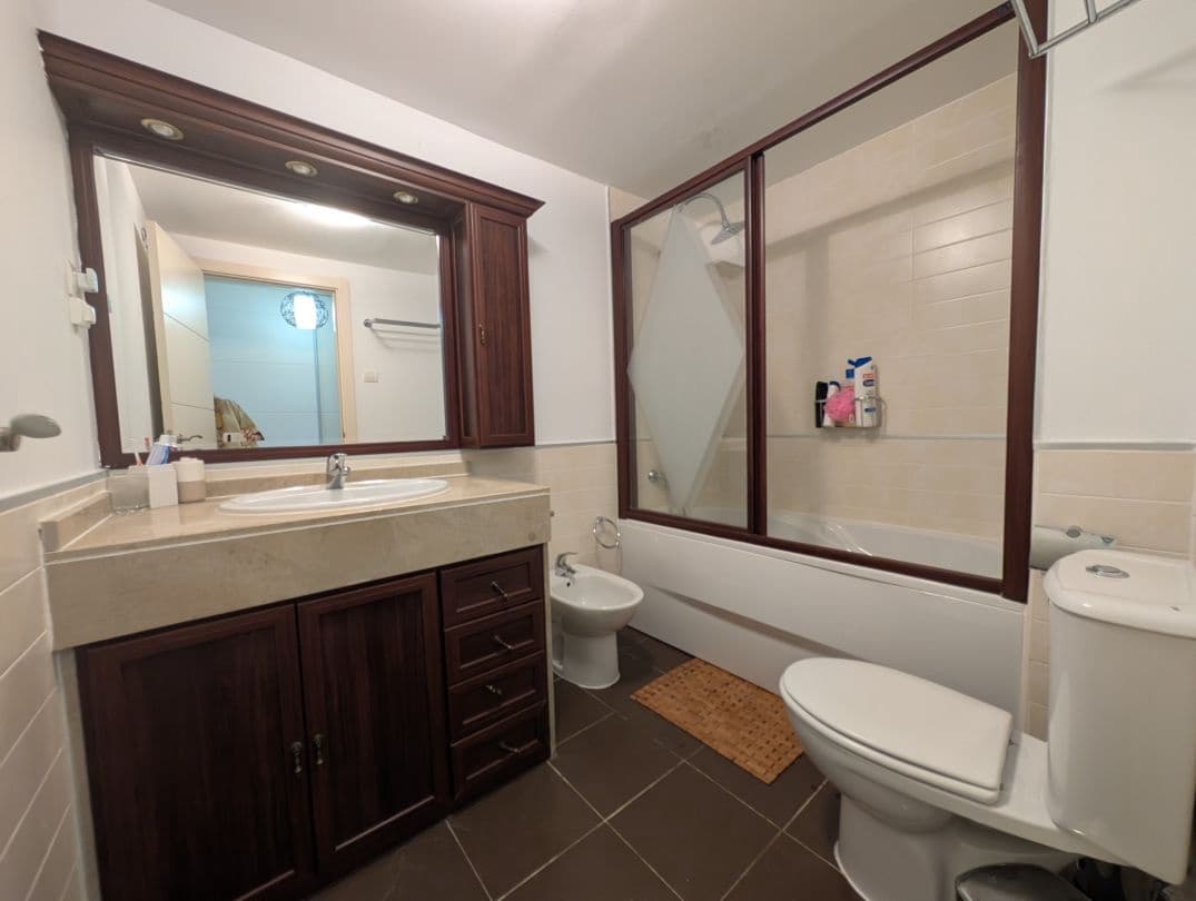 3 bedroom Apartment for sale in La Alcaidesa with pool - € 350,000 (Ref: 9468800)