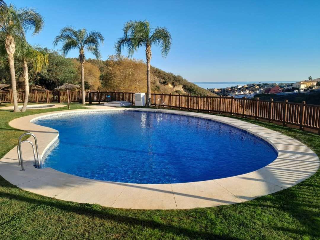 3 bedroom Apartment for sale in La Alcaidesa with pool - € 350,000 (Ref: 9468800)