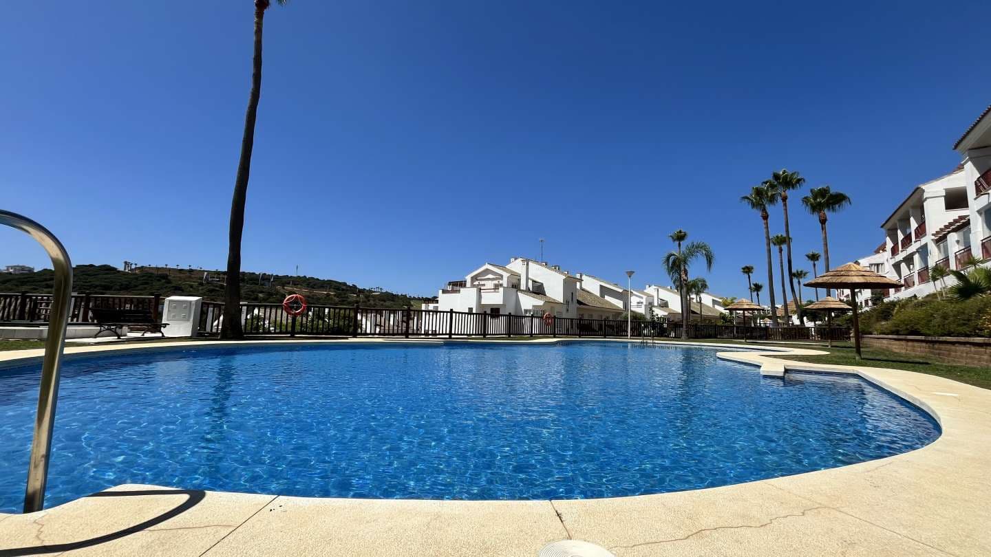 3 bedroom Apartment for sale in La Alcaidesa with pool - € 350,000 (Ref: 9468800)