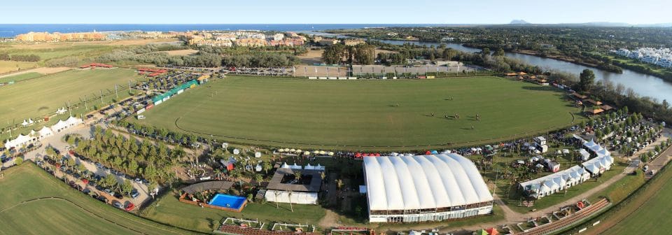 2 bedroom Flat for sale in Sotogrande with pool - € 900,000 (Ref: 9468802)