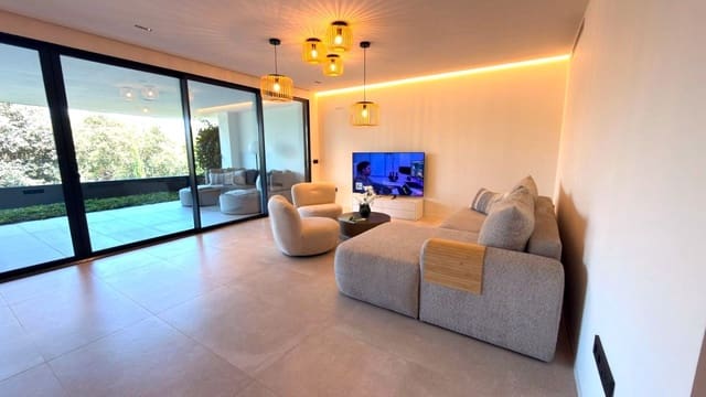 2 bedroom Flat for sale in Sotogrande Alto, San Roque with pool - € 900,000 (Ref: 9468802)