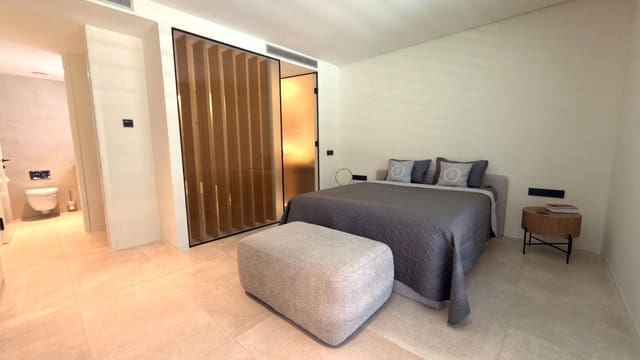 2 bedroom Flat for sale in Sotogrande Alto, San Roque with pool - € 900,000 (Ref: 9468802)