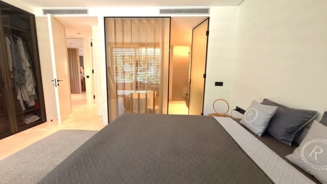 2 bedroom Flat for sale in Sotogrande Alto, San Roque with pool - € 900,000 (Ref: 9468802)