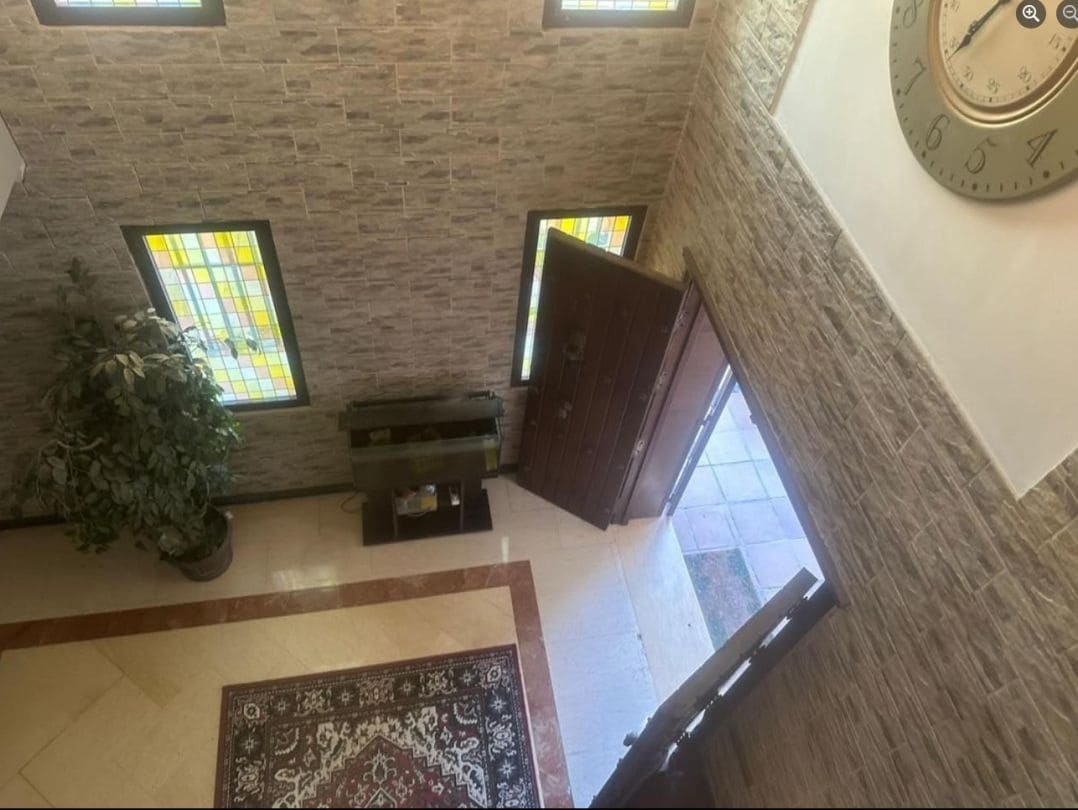 5 bedroom Villa for sale in La Linea de la Concepcion - € 875,000 (Ref: 9468804)