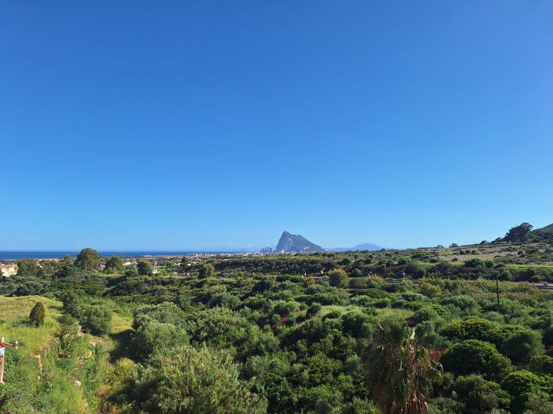 5 bedroom Villa for sale in La Linea de la Concepcion - € 875,000 (Ref: 9468804)