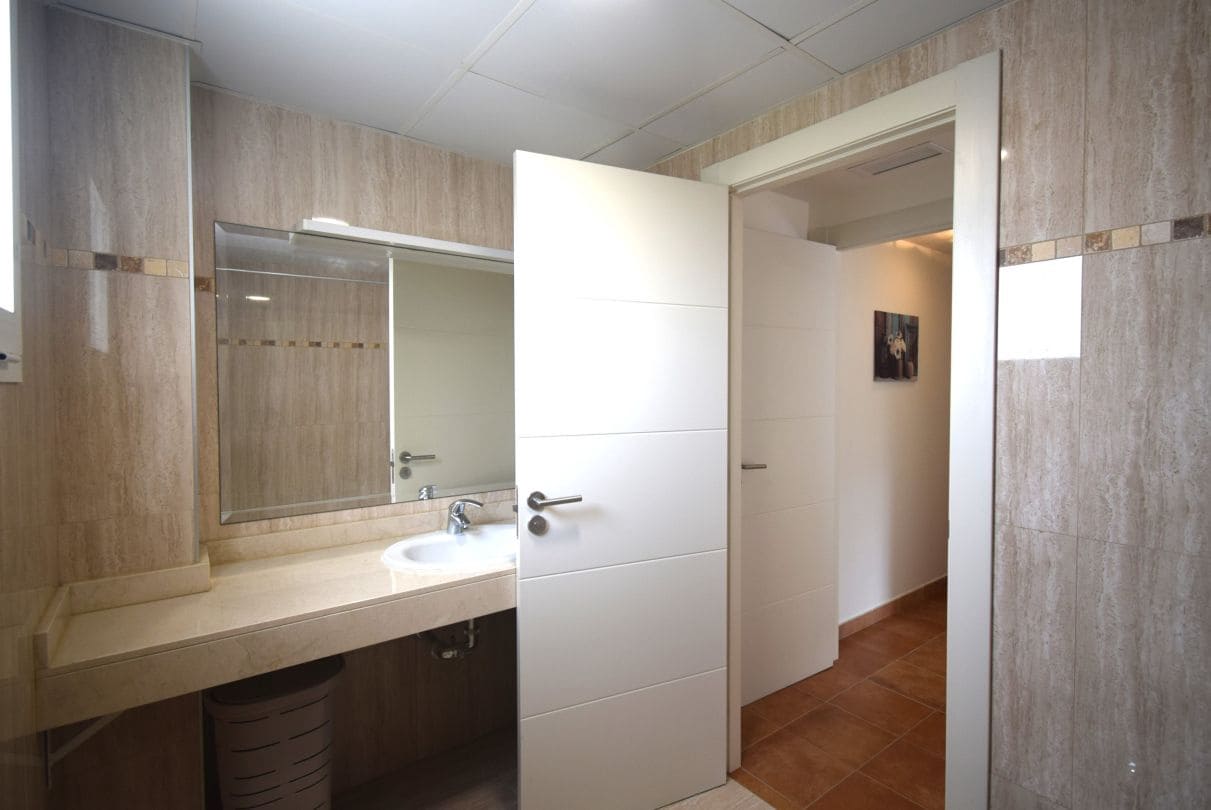 3 bedroom Apartment for sale in La Alcaidesa - € 299,000 (Ref: 9468806)