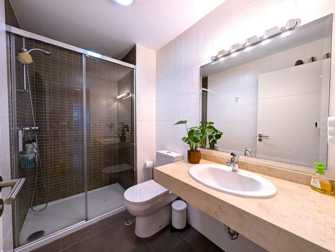 3 bedroom Apartment for sale in La Alcaidesa - € 299,000 (Ref: 9468806)