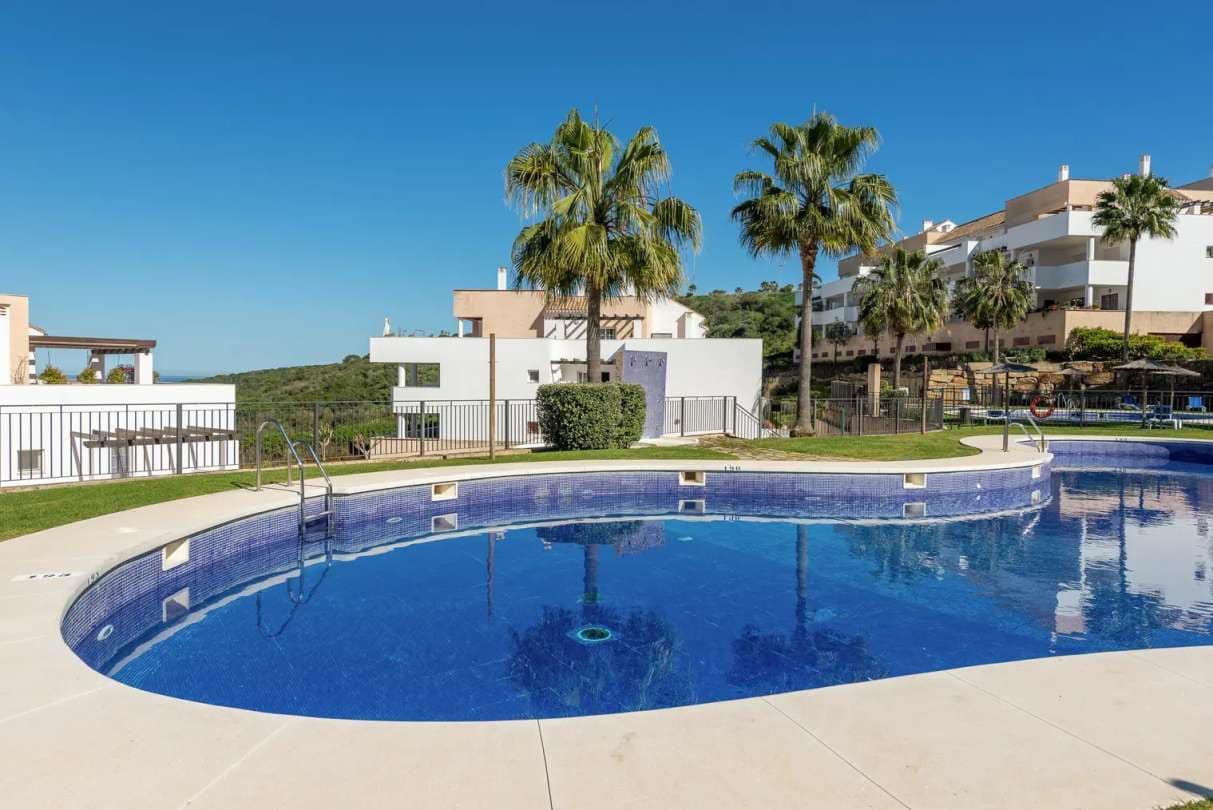3 bedroom Apartment for sale in La Alcaidesa - € 299,000 (Ref: 9468806)