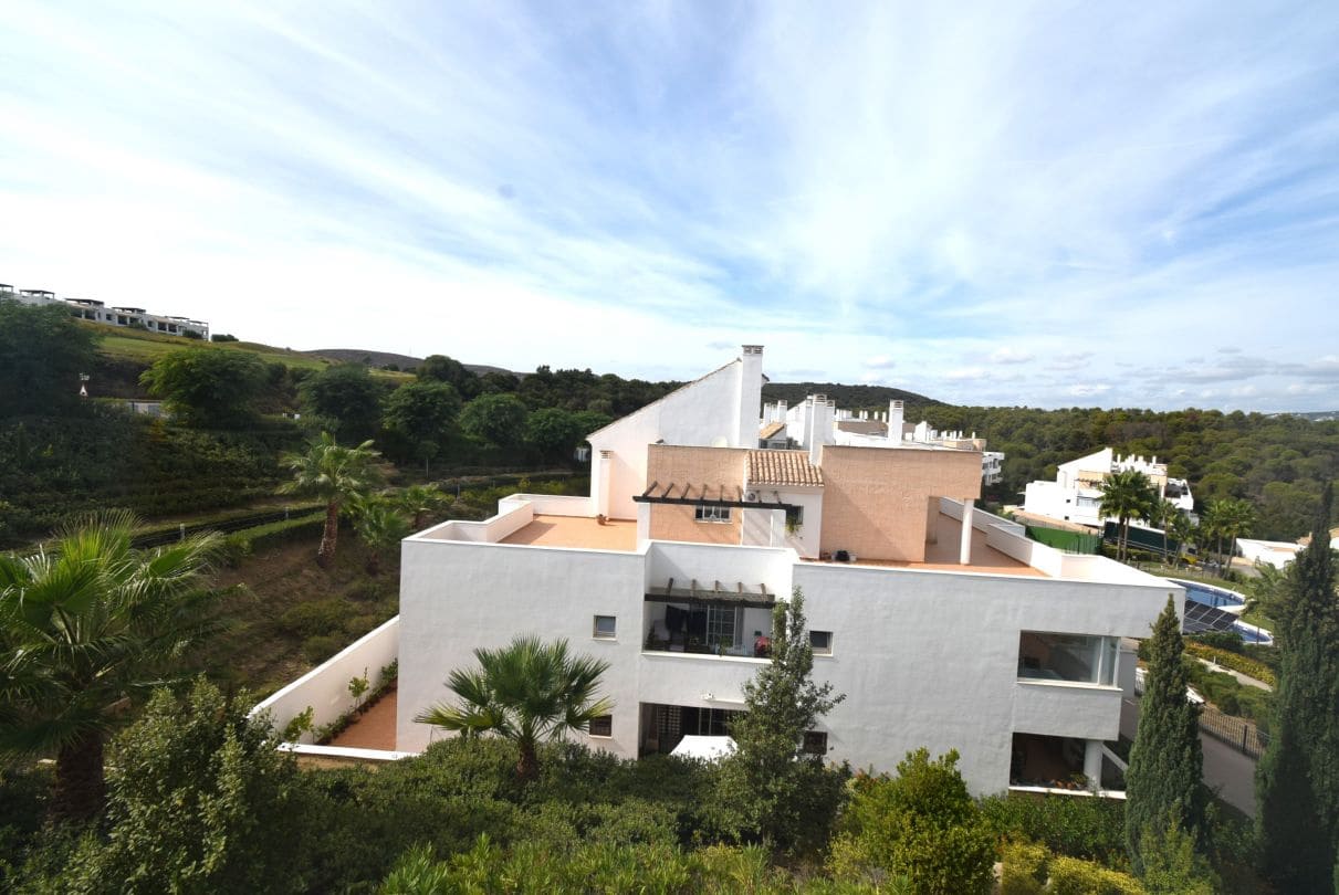 3 bedroom Apartment for sale in La Alcaidesa - € 299,000 (Ref: 9468806)